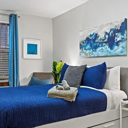 Great Walkable Studio Apt!